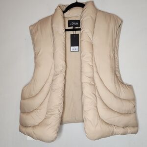 NWT Revolve BY.DLYN Theo Vest Open Front Puffer Vest Mushroom Beige Size Small